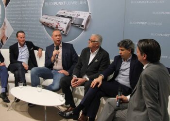 Round-Table-Runde_mit_Oliver-Besta-Tino-Haller-Thomas-Dinger-Dietmar-Oestreich-Daniel-Goldberg_und_Ulrich_Voss