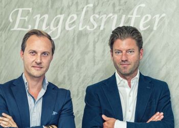 Neben Thomas Ferstl (links) wird nun auch Oliver Besta (früher Bulova, Skagen, Fossil, Esprit) den Vertrieb der Martini-Marken rund um Engelsrufer übernehmen. Was sich ändert, berichten sie im Gespräch mit „Blickpunkt Juwelier“.