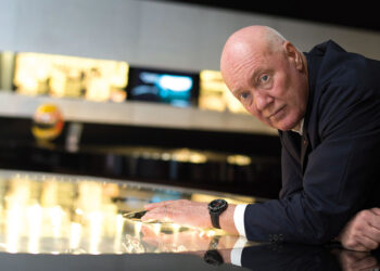 LVMH-Uhrenchef Jean-Claude Biver ermahnt Vertriebsfirmen, den Graumarkt nicht mit Zeitmessern von Hublot, Zenith und TAG Heuer zu beliefern. Wer es dennoch tut, riskiert einen Lieferstopp der Marken.