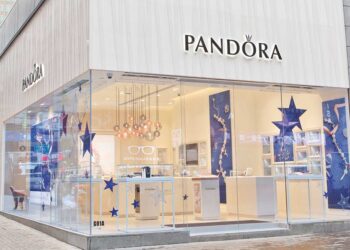 Pandora hat einen neuen CCO, der sich unter anderem um die Franchise-Partner kümmert. bei Pandora ... wie geht es weiter? (Foto: Ladenbausystem Evolution 2016)