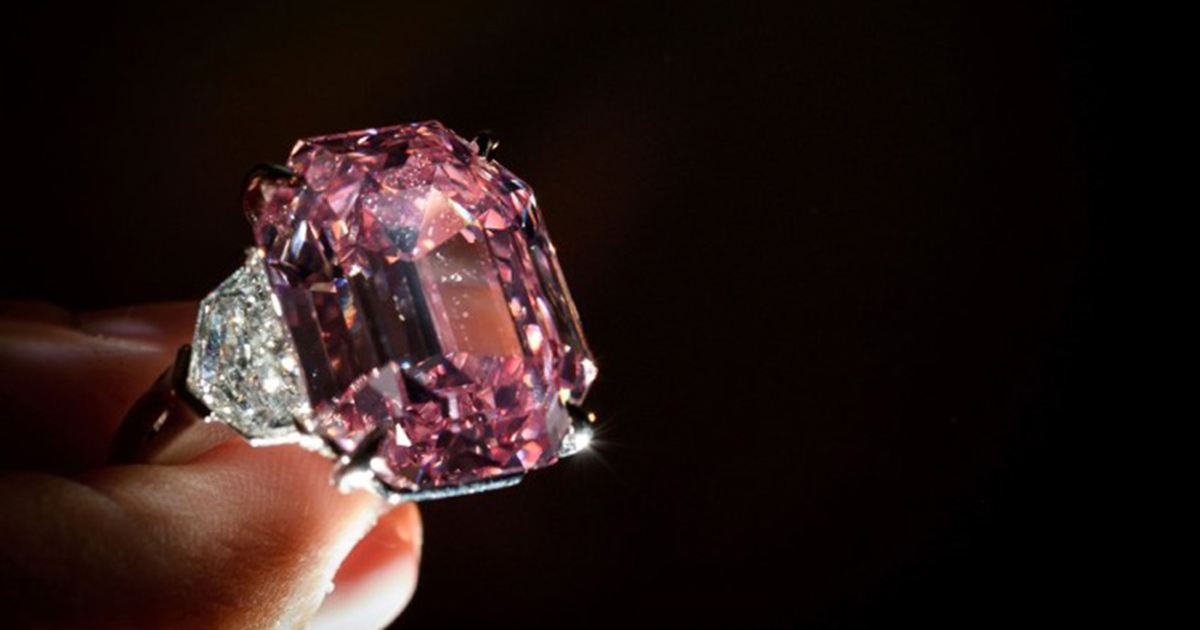 Der pinkfarbene Diamant kam für 39,1 Mio. Euro bei einer Christie's-Auktion unter den Hammer. © Christie's