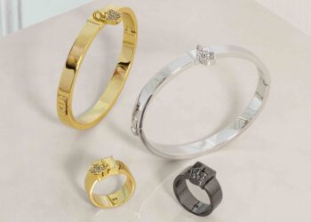 Diese Schmuckstücke mit Swarovski-Steinen sind von Lagerfelds Katze Choupette inspiriert.