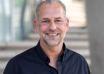 Dirk Proksch von Sternglas unterstützt Juweliere mit einer neuen Aktion.