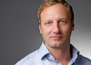 Garmin-Chef Kai Tutschke ruft die Träger seiner Wearables auf, bei der App des Robert-Koch-Instituts mitzumachen.