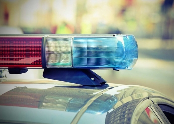 Blaulicht-ChiccoDodiFC-Shutterstock-1