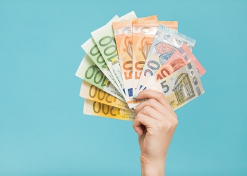 shutterstock_Geldscheine_Euro_1431264284