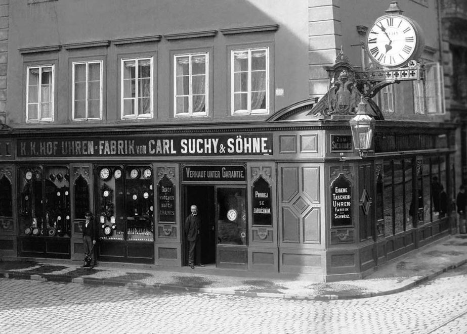 Hans Suchy, einer seiner vier Söhne, gründete eigene Geschäfte etwa in Prag und Wien.