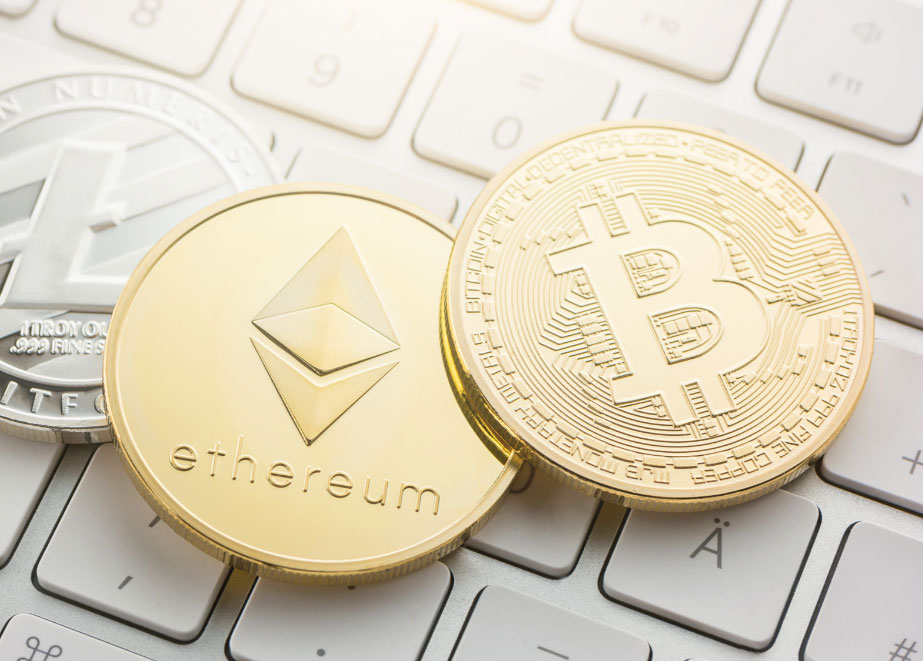 Bitcoin und Ethereum (Symbolbild): Mit dieser Kryptowährung kann man in den USA nun bei TAG Heuer online einkaufen. © Shutterstock