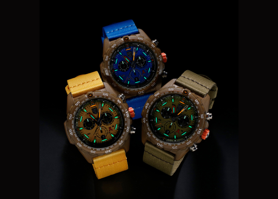 Die neue "Bear Grylls Survival Master" in den drei Farben, Blau, Gelb und Olivgrün. © Luminox