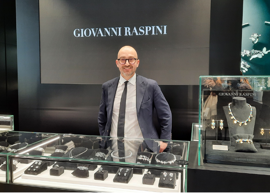 Stolz und glücklich, wieder auf der Inhorgenta zu sein: Giovanni Raspini Head of Export and Retail, Gabriele Rossi.