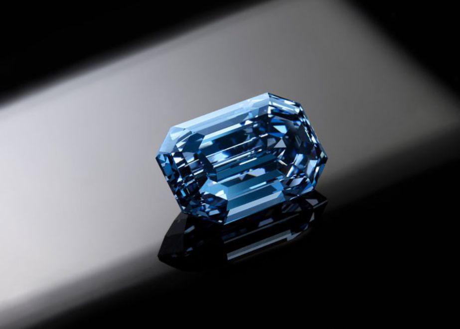 Sothebys_ancy Vivid Blue Diamond