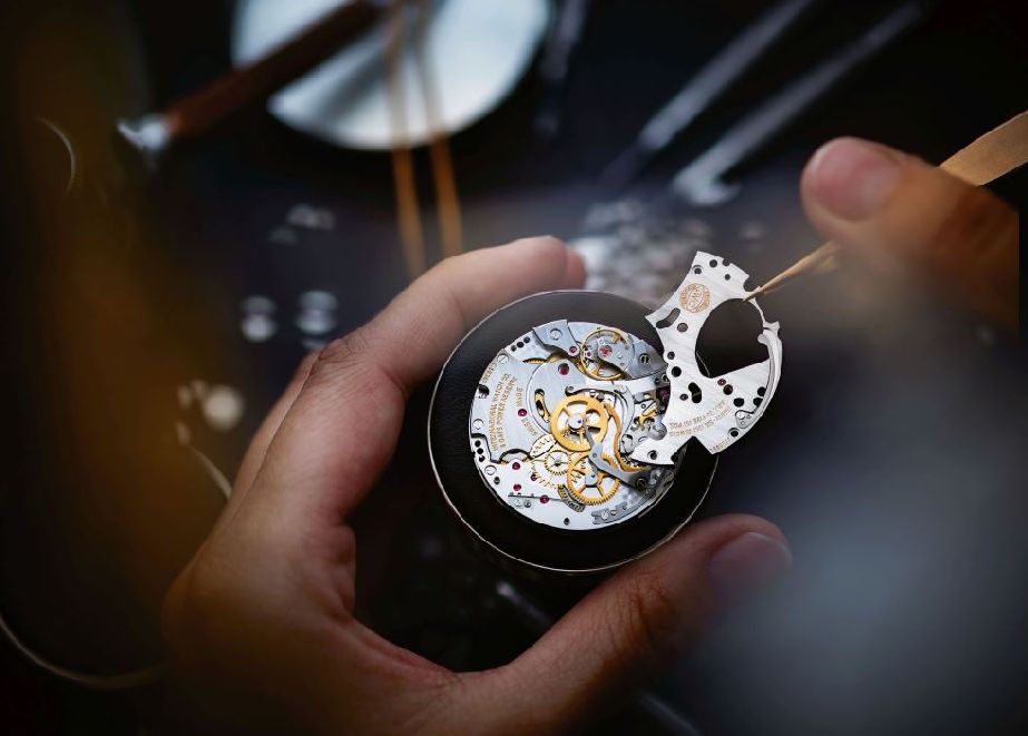 Die hohe Nachfrage nach Swiss made-Uhren treibt auch den Fachkräftebedarf nach oben. © IWC