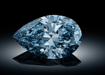 Bulgari-Laguna-Blu-11.16-carats_-Sothebys
