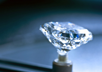 geschliffener-Diamant-Diavik-Mine_c_Rio-Tinto-scaled