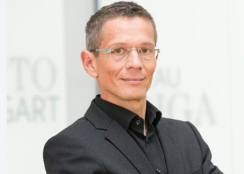 Headerbild_923x661_Vorlage