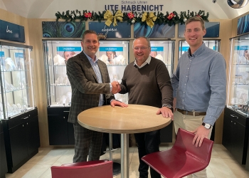 Auf_Uebergabe_Ute_Habenicht_GmbH_Klagenfurt_Michael_Barta_Johannes_Plakolm_Tobias_Plakolm_Credit_Diadoro