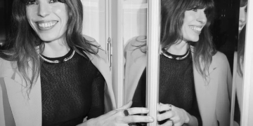 Lou Doillon Cartier Trinity Ring