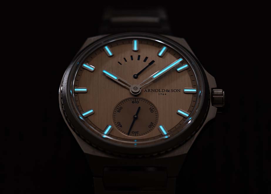 Arnold_Son_Longitude Titanium_Nightshot