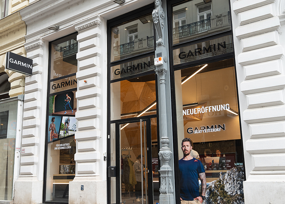 Garmin Store Wien Neueröffnung Oper