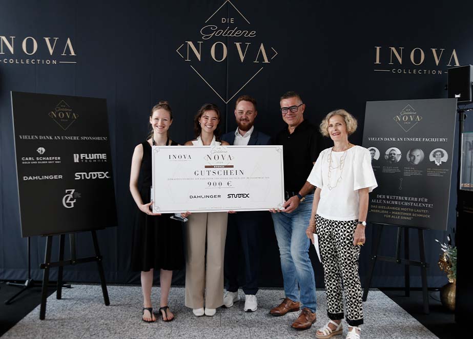 Inova Collection Goldene Nova 2024