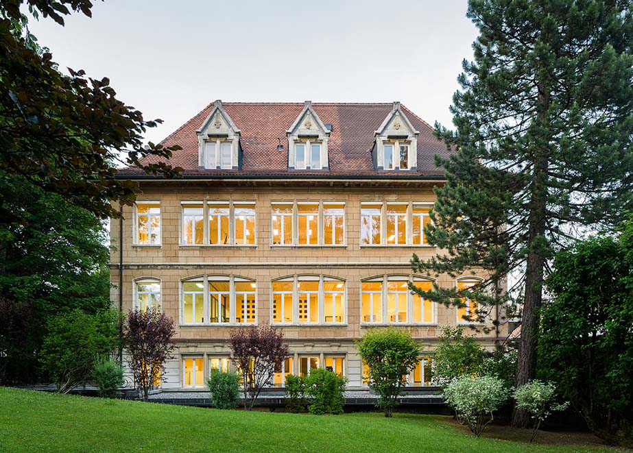 Girard-Perregaux Manufacture