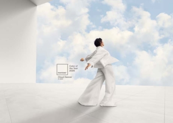 Cloud Dancer Pantone Farbe des Jahres 2026