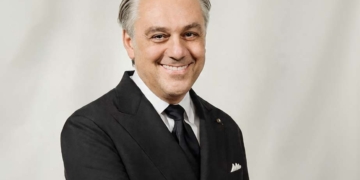 Luca de Meo Kering Strategie 2026